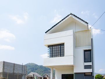 Promo Rumah 2 Lantai SHM di dkt Cileunyi Rancaekek Cicalengka Nagreg