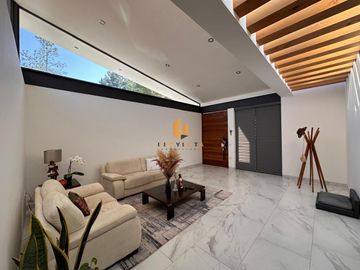 CASA EN VENTA EN CAMPO DE GOLF ALTOZANO