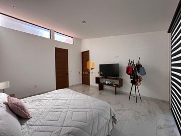 CASA EN VENTA EN CAMPO DE GOLF ALTOZANO