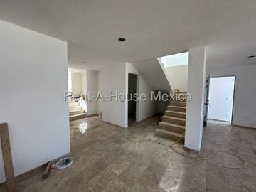 Casa en venta Cumbres del Lago 3 habitaciones FVR
