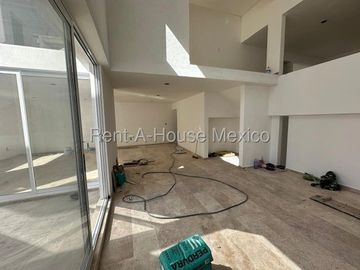 Casa en venta Cumbres del Lago 3 habitaciones FVR