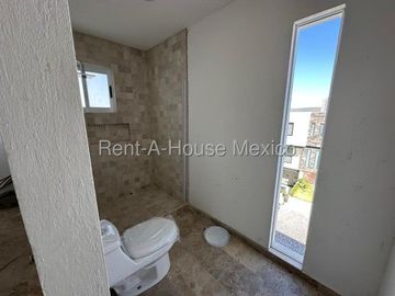 Casa en venta Cumbres del Lago 3 habitaciones FVR