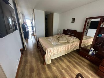 VENDO AMPLIO APARTAMENTO 3 ALCOBAS CON ASCENSOR, AV SANTANDER, MANIZALES.