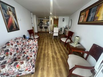 VENDO AMPLIO APARTAMENTO 3 ALCOBAS CON ASCENSOR, AV SANTANDER, MANIZALES.
