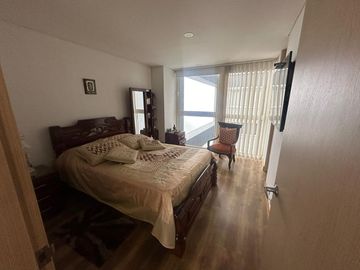 VENDO AMPLIO APARTAMENTO 3 ALCOBAS CON ASCENSOR, AV SANTANDER, MANIZALES.