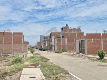 REMATE DE TERRENO EN URBANIZACIÓN LA ENSENADA PRIMERA ETAPA – PIMENTEL