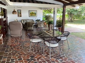 SE VENDE CASA CAMPESTRE EN CIUDAD JARDÍN