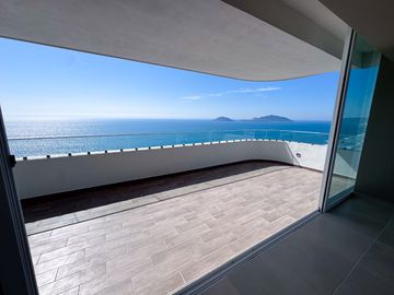 DEPARTAMENTO CRISTAL BAY 1801