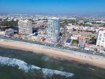 DEPARTAMENTO CRISTAL BAY 1801