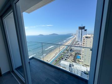 DEPARTAMENTO CRISTAL BAY 1801