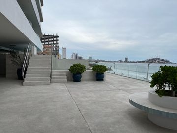 DEPARTAMENTO CRISTAL BAY 1801