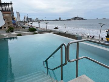 DEPARTAMENTO CRISTAL BAY 1801
