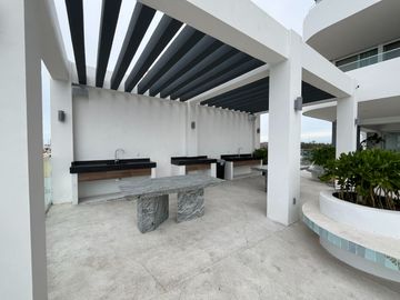 DEPARTAMENTO CRISTAL BAY 1801