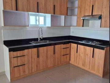 STUNNING BRAND NEW HOUSE FOR SALE IN SOUTH FORBES