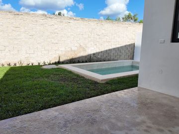 CASA EN VENTA ÙNICA LIVING, MÈRIDA, YUCATÀN. 4 RECAMARÀS EN EXCLUSIVO COMPLEJO RESIDENCIAL