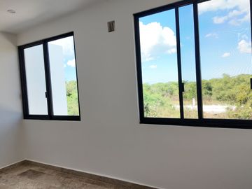 CASA EN VENTA ÙNICA LIVING, MÈRIDA, YUCATÀN. 4 RECAMARÀS EN EXCLUSIVO COMPLEJO RESIDENCIAL