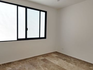 CASA EN VENTA ÙNICA LIVING, MÈRIDA, YUCATÀN. 4 RECAMARÀS EN EXCLUSIVO COMPLEJO RESIDENCIAL