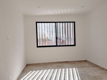CASA EN VENTA ÙNICA LIVING, MÈRIDA, YUCATÀN. 4 RECAMARÀS EN EXCLUSIVO COMPLEJO RESIDENCIAL
