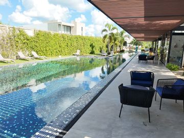 CASA EN VENTA ÙNICA LIVING, MÈRIDA, YUCATÀN. 4 RECAMARÀS EN EXCLUSIVO COMPLEJO RESIDENCIAL
