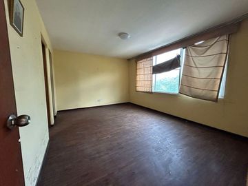 VENDO CASA PARA REMODELAR DE 306M2 EN URB. NEPTUNO / SANTIAGO DE SURCO