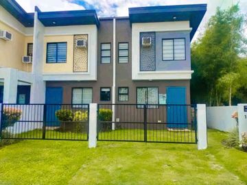 House and lot In Stores Tomas Batangas