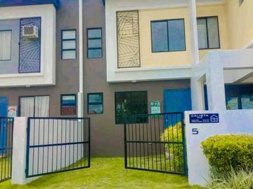House and lot In Stores Tomas Batangas