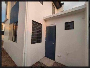 House and lot In Stores Tomas Batangas