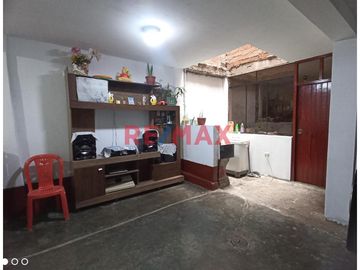 1118843 Casa En Angamos Con 2 Deparatmentos A 5 Cdras De La Av Néstor Gambeta Ventanilla