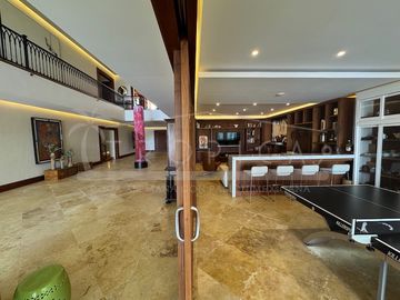 ¡Casa en la laguna del prestigioso Residencial Isla Dorada!