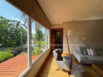 ¡Casa en la laguna del prestigioso Residencial Isla Dorada!