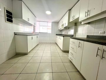 Ocasión por viaje‼️ departamento de 4 dormitorios CON LINDA TERRAZA.
