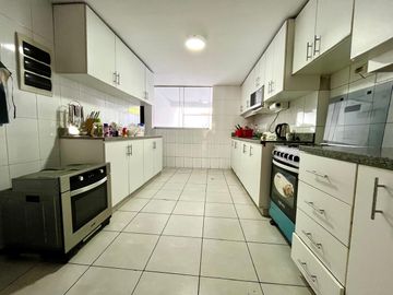 ‼️ Ocasión por viaje‼️ Vendo lindo y amplio Departamento de 4 dormitorios