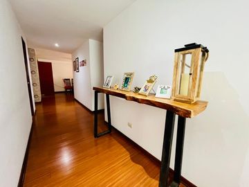 ‼️ Ocasión por viaje‼️ Vendo lindo y amplio Departamento de 4 dormitorios