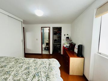 ‼️ Ocasión por viaje‼️ Vendo lindo y amplio Departamento de 4 dormitorios