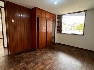 HERMOSA CASA EN ESQUINA EN VENTA - LA PERLA CALLAO