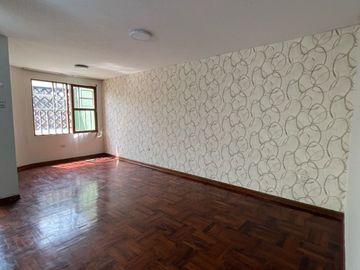 HERMOSA CASA EN ESQUINA EN VENTA - LA PERLA CALLAO