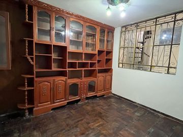 HERMOSA CASA EN ESQUINA EN VENTA - LA PERLA CALLAO