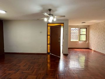 HERMOSA CASA EN ESQUINA EN VENTA - LA PERLA CALLAO