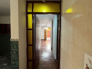 HERMOSA CASA EN ESQUINA EN VENTA - LA PERLA CALLAO