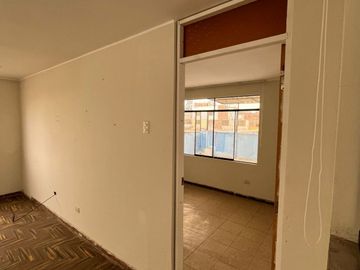 HERMOSA CASA EN ESQUINA EN VENTA - LA PERLA CALLAO