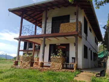 VENTA DE CASA CAMPESTRE EN BORRERO AYERBE