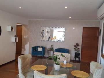 Venta De Departamento En Primer Piso Urb.La Aurora Surco