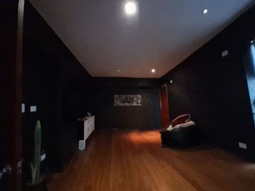 Venta De Departamento En Primer Piso Urb.La Aurora Surco
