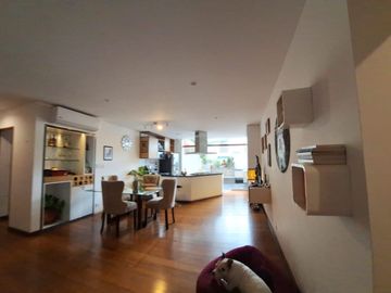 Venta De Departamento En Primer Piso Urb.La Aurora Surco