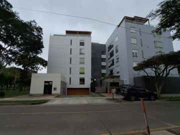 Venta De Departamento En Primer Piso Urb.La Aurora Surco