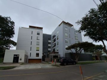 Venta De Departamento En Primer Piso Urb.La Aurora Surco