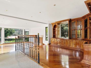 VENDO ESPECTACULAR CASA LA CALERA- TEUSACA