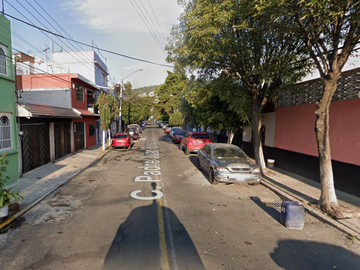 VENDO CASA EN VASCO DE QUIROGA, GUSTAVO A. MADERO JUNTO PLAZA ORIENTE