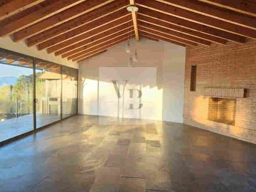 Renta de casa grande en Avandaro