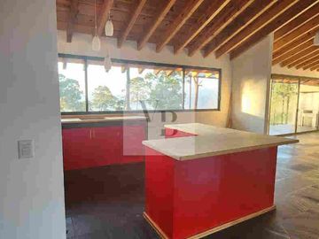 Renta de casa grande en Avandaro